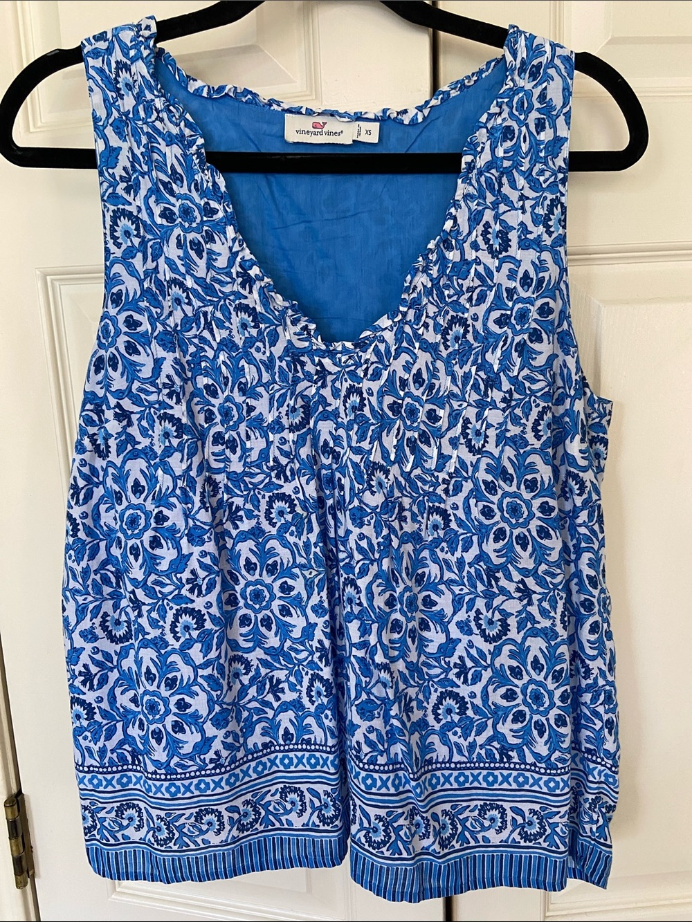 Vineyard Vines Boho Cotton top
